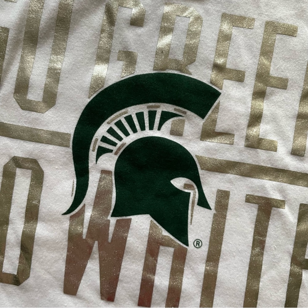 NWT Michigan State Spartans Go Green Go White White Raw Hem Crop Tank Top Medium - Picture 3 of 10